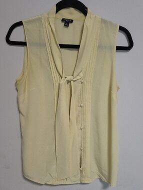 Vintage Ann Taylor Pale Yellow Tie-Neck Sleeveless Blouse Silk